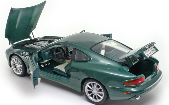 1:18 Maisto Aston Martin DB7 Vantage – Cameron's Model Cars