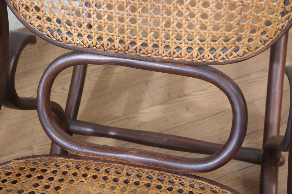 トーネットThonet ♯7028 ベントウッドロッキングチェア｜アンティーク