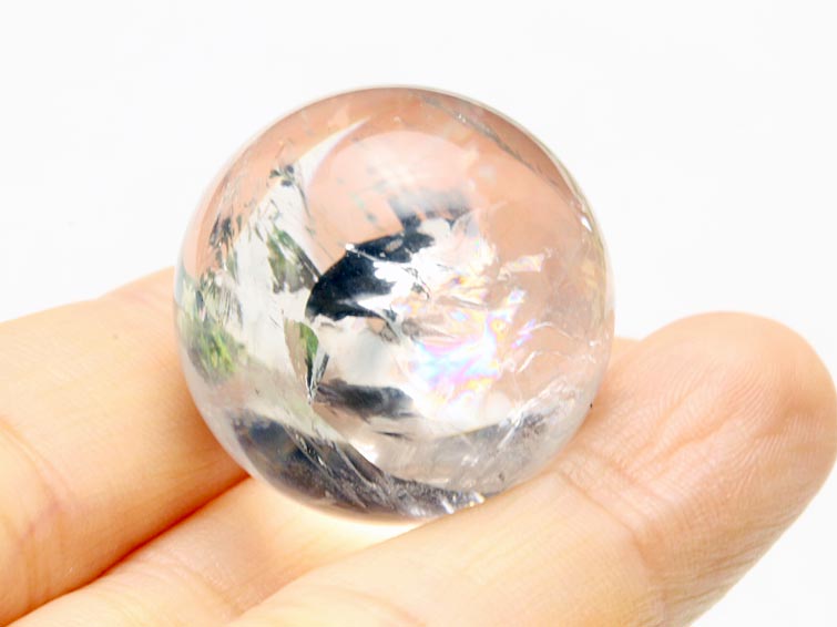 楽天市場】水晶 丸玉 アイリスクォーツ スフィア 虹入り 好きな商品が