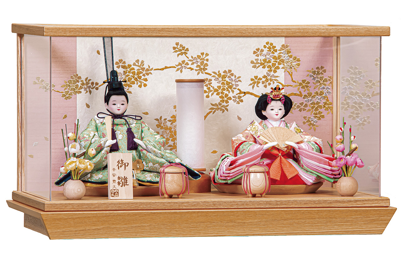 雛人形 三段五人飾りセット【P82112】 木のぬくもりに包まれ凛として