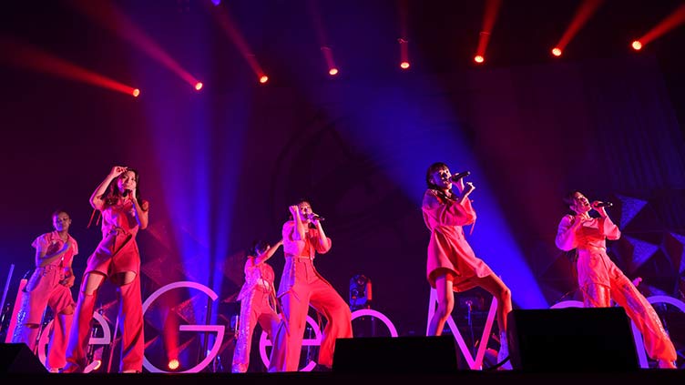 Little Glee Monsterの直筆サイン入りチェキをプレゼント