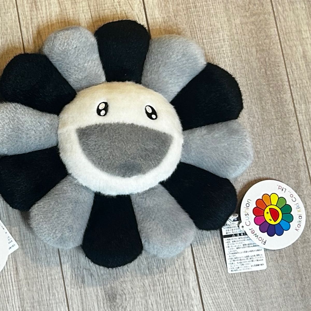 村上隆 フラワー クッション 正規品 30cm村上隆 kaikaikiki お花