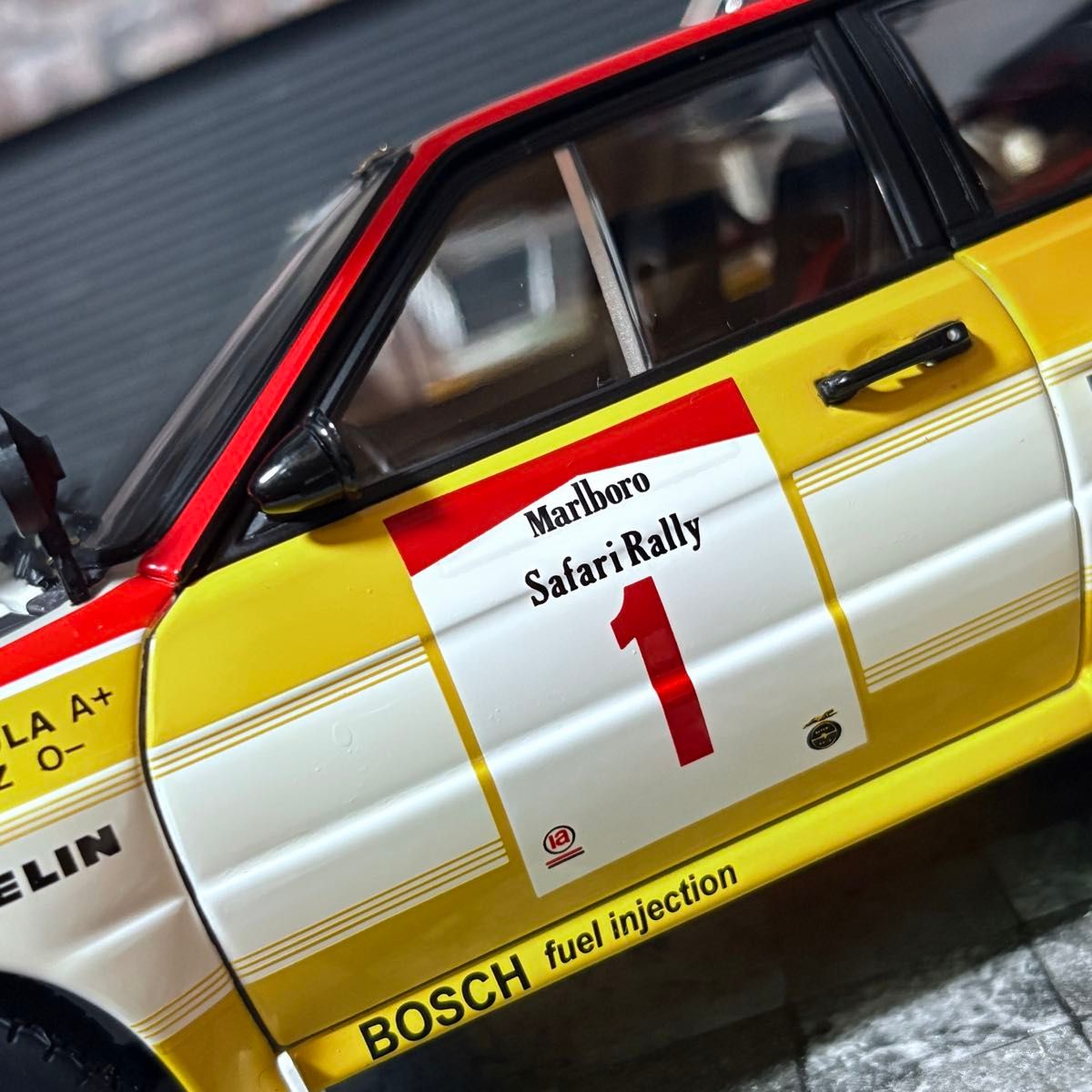 デカール加工品 HB マルボロ 1/18 AUTOart アウディ クワトロ A2