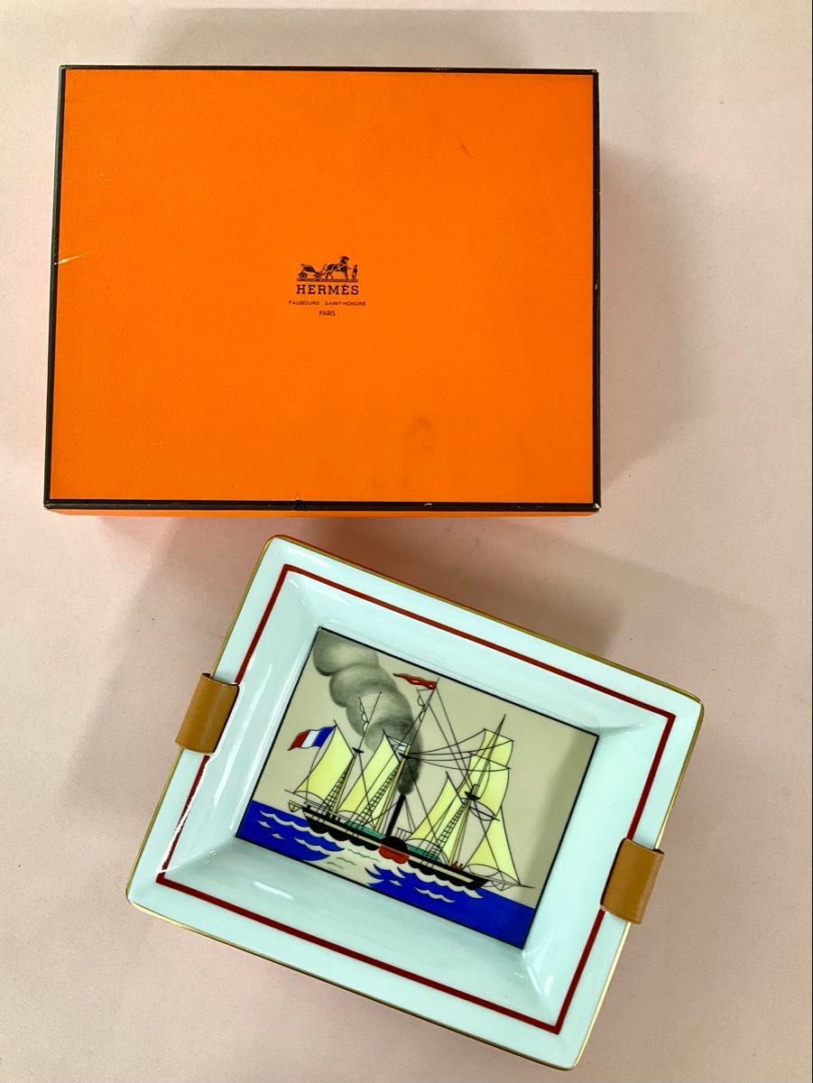 HERMES エルメス 灰皿 アッシュトレイ 小物入れ インテリア 船 レザー