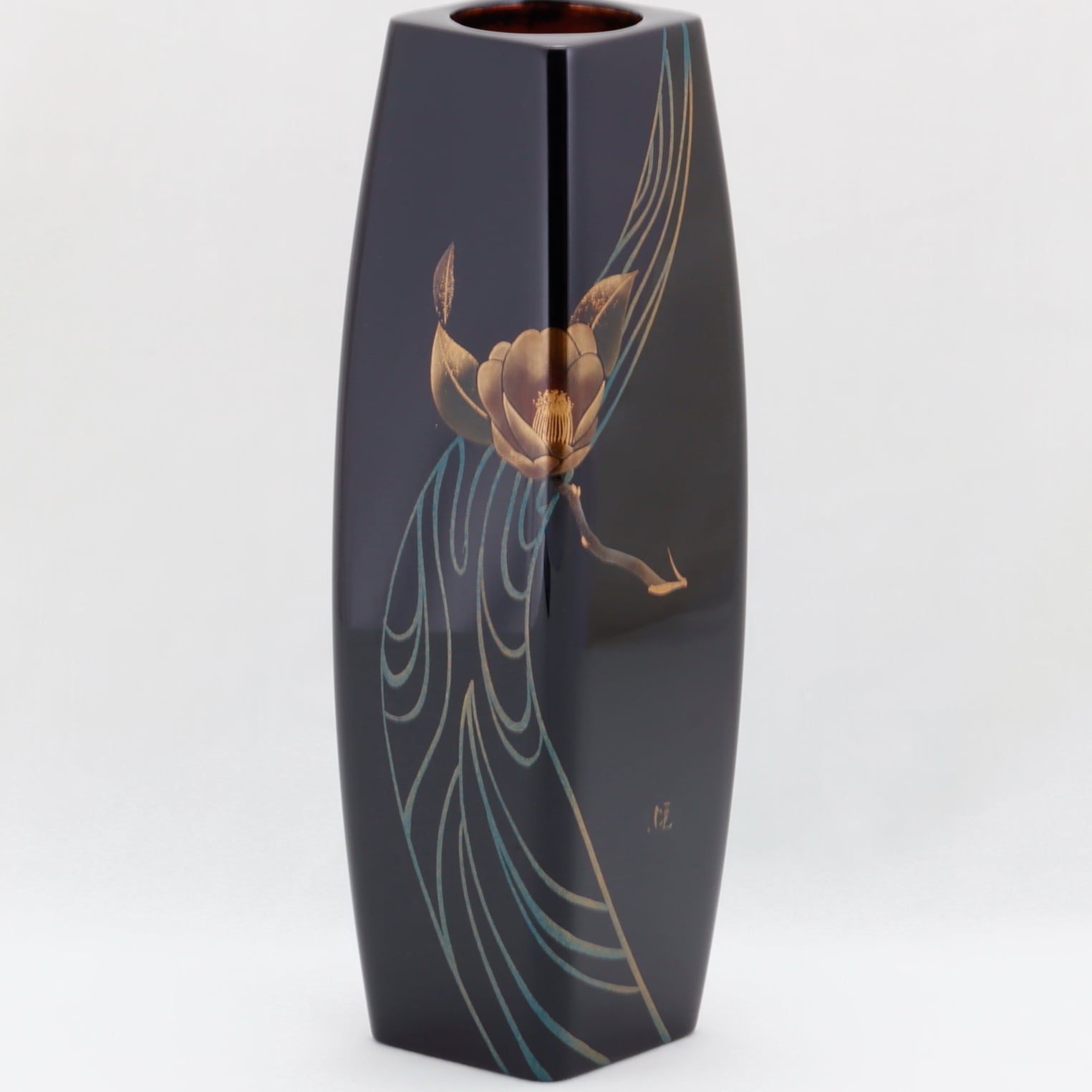 902 輪島塗 花器／胴張形／椿蒔絵 | 輪島塗 加藤漆器店 公式オンライン