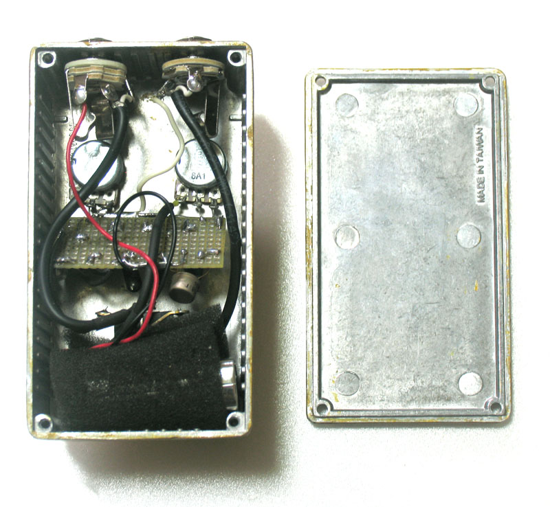 Buzz the Fuzz - all about Tone Bender: Manlay Sound - Ronno Bender