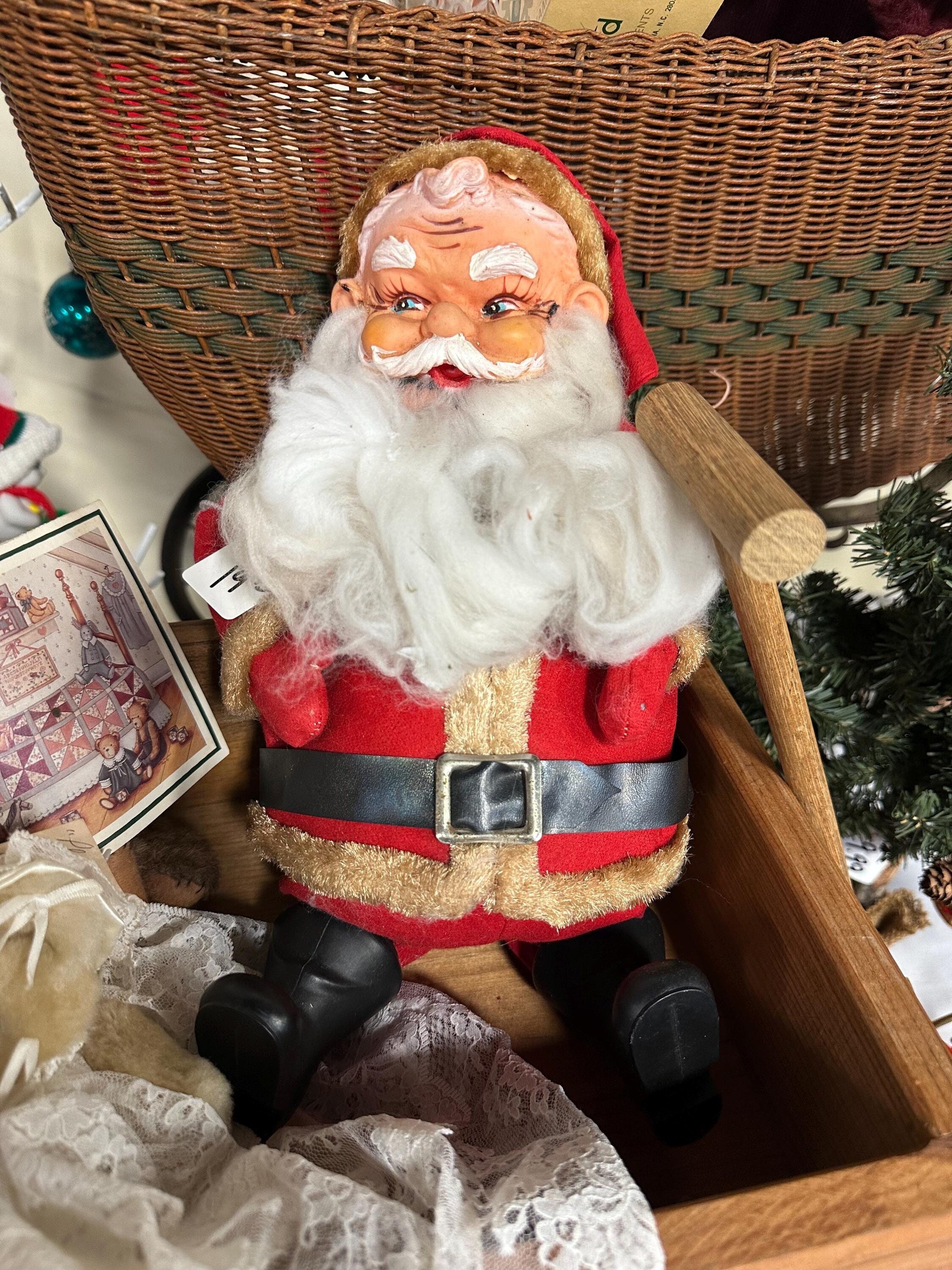 ヴィンテージ ゴム製サンタクロース人形：1950年代の日本のクリスマス