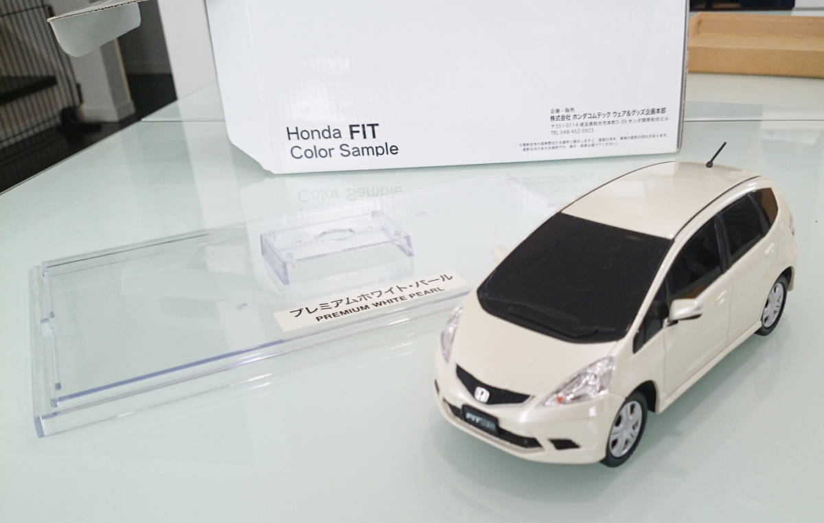 GE フィットRS カラーサンプル ミニカー NH624P プレミアムホワイト