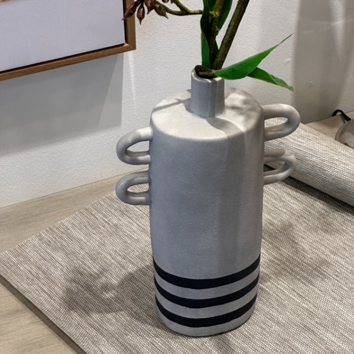 モダンストライプハンドルベース 陶器製 花瓶 | デコレーション,花瓶