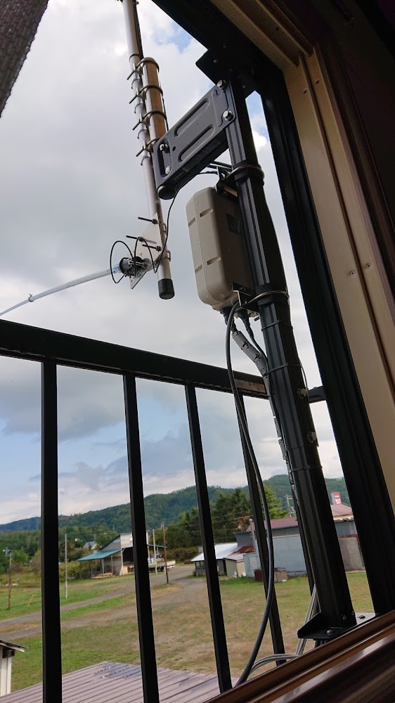 ベランダの無いアパートでアマチュア無線を再開するにあたり、アンテナ