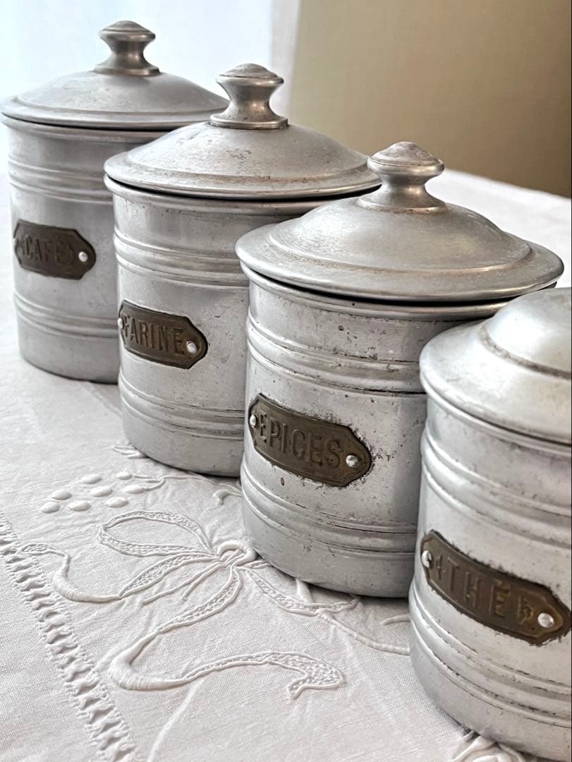 【美品】フランスアンティーク アルミキャニスター 4点セット[3869] 美品】フランスアンティーク アルミキャニスター 4点セット[3869