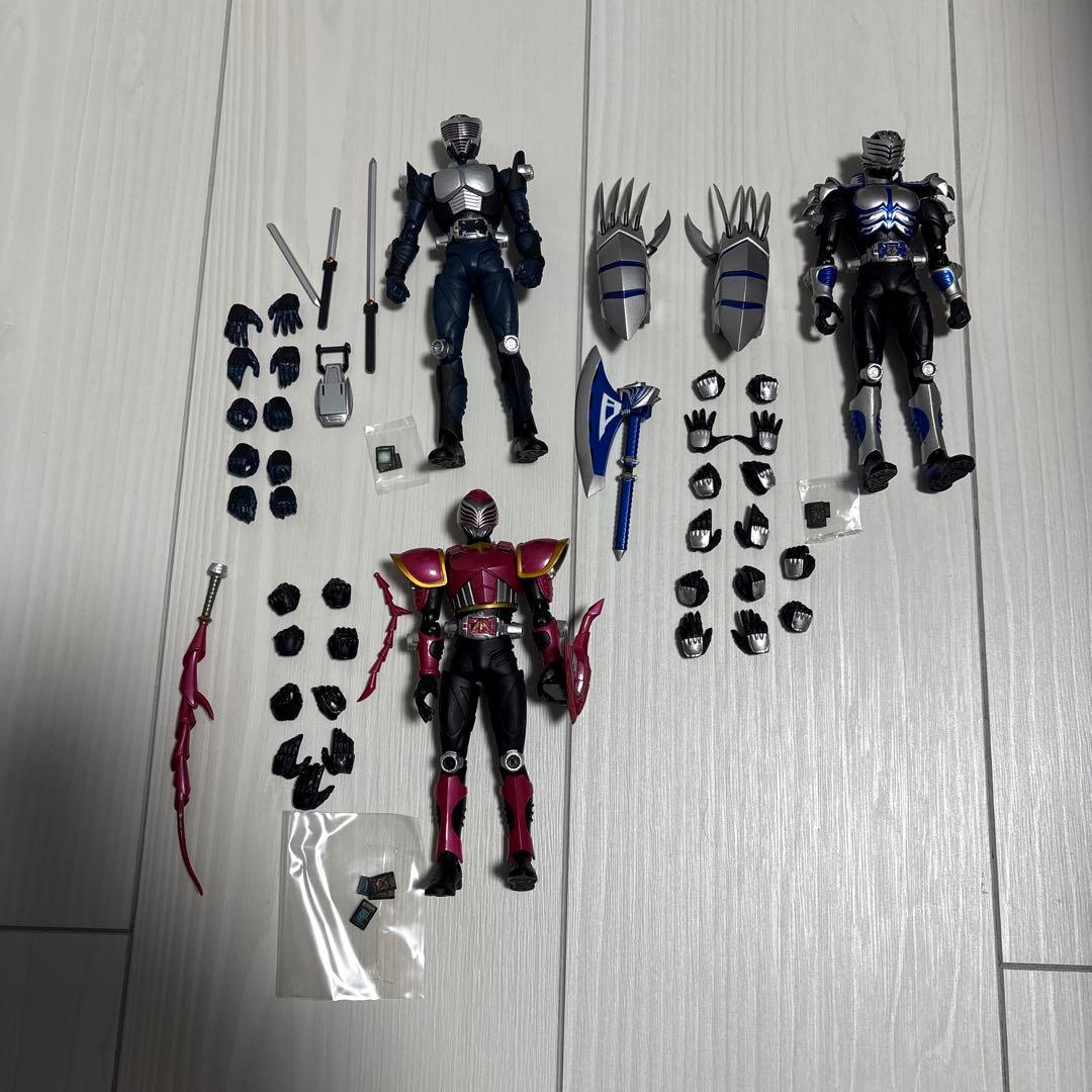 ファギュアーツ　龍騎ブランク、ライア、タイガ　3種 S.H.フィギュアーツ 仮面ライダータイガ 『仮面ライダー龍騎』より