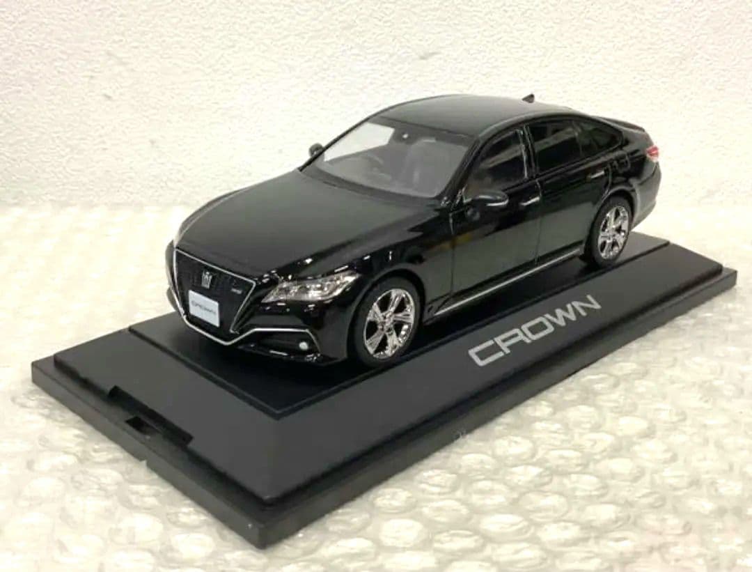 1/30 トヨタ クラウン RS Advance 2.0Lターボ 黒　　8/14 トヨタ クラウン RS アドバンス 入庫しました☆ | ロックボデーマガジン