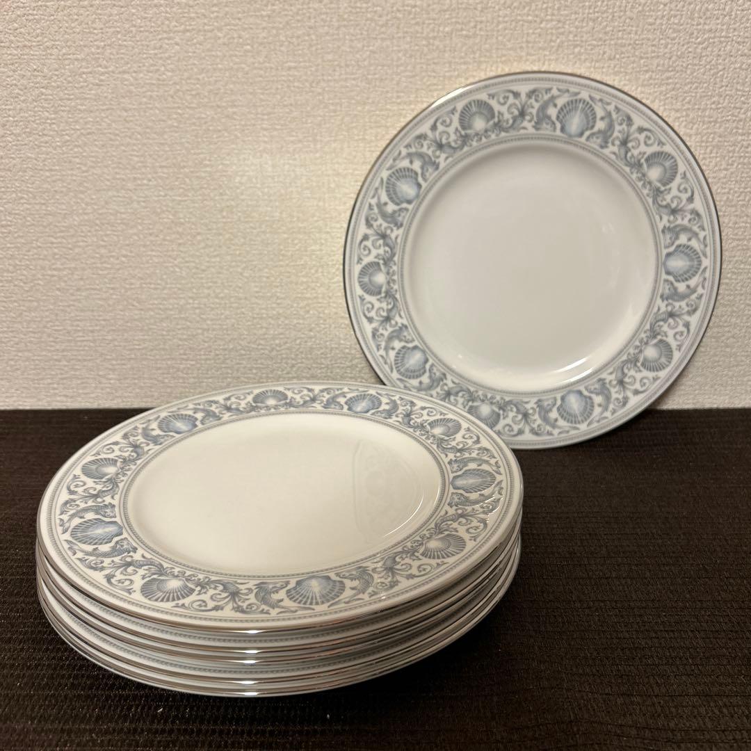 ウェッジウッド　ドルフィン　ホワイト　ディナープレート　23cm WEDGWOOD（ウェッジウッド） ドルフィン（ホワイト） 27cmプレート ※銀