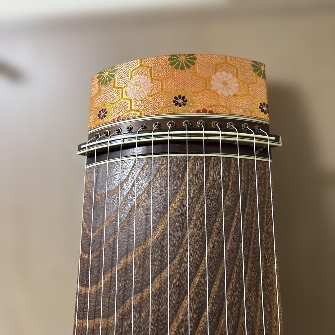 木製筝 13弦 和柄装飾 楽天市場】琴 筝 13絃 口前袋 (送料込み） : 邦楽器専門店 河合琴三絃司