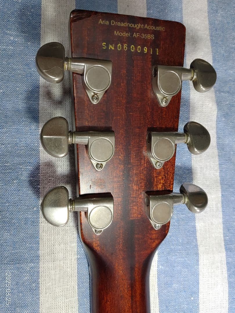 Aria DreadnoughtのアコースティックギターAF-35BS美品です。 - メルカリ