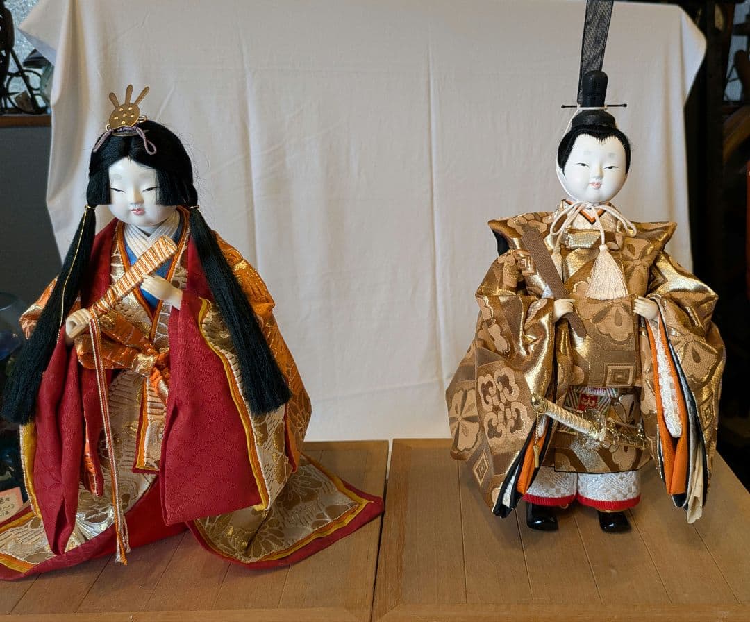 伝統的 雛人形セット 男雛 女雛 天鳳堂資料室】雛人形の男女の並び（男雛と女雛の左右）