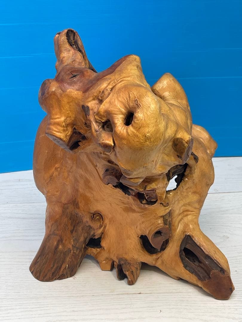 木製彫刻 自然な形状のオブジェ 約30cm 楽天市場】＼特典あり／黄楊一木彫り 勝利の鷹[木彫り 鷹 置物