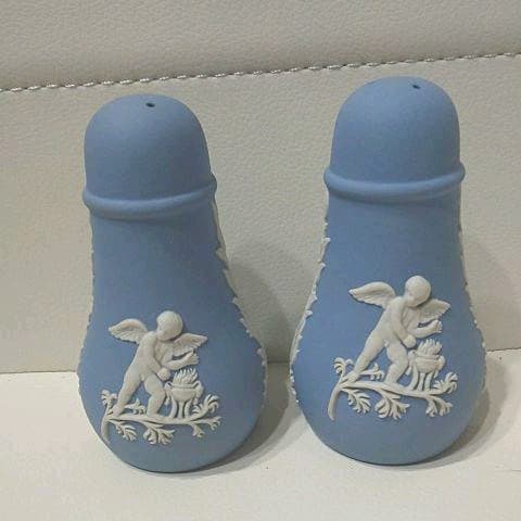 希少 ウェッジウッド ジャスパー ソルト&ペッパー ボトルセット 楽天市場】【紅茶セット付き】 ウェッジウッド ベース 18cm ジャスパー