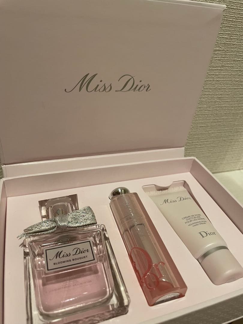 クリスチャンディオール 2023 クリスマスコフレ dior-holidaygiftkv-