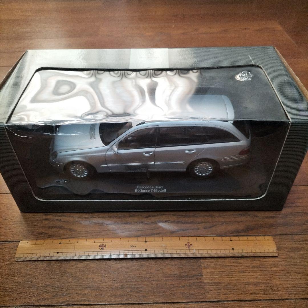 Mercedes-Benz E-Klasse T-Modell★1/18 Mercedes-Benz E-Klasse Estate (W212) SW T-Model 2009 Silver 1:18