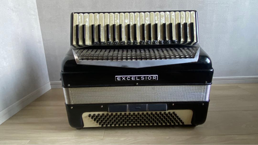 アコーディオン EXCELSIOR 320 エキセルシァー・アコーディオンの販売～Excelsior Acordion