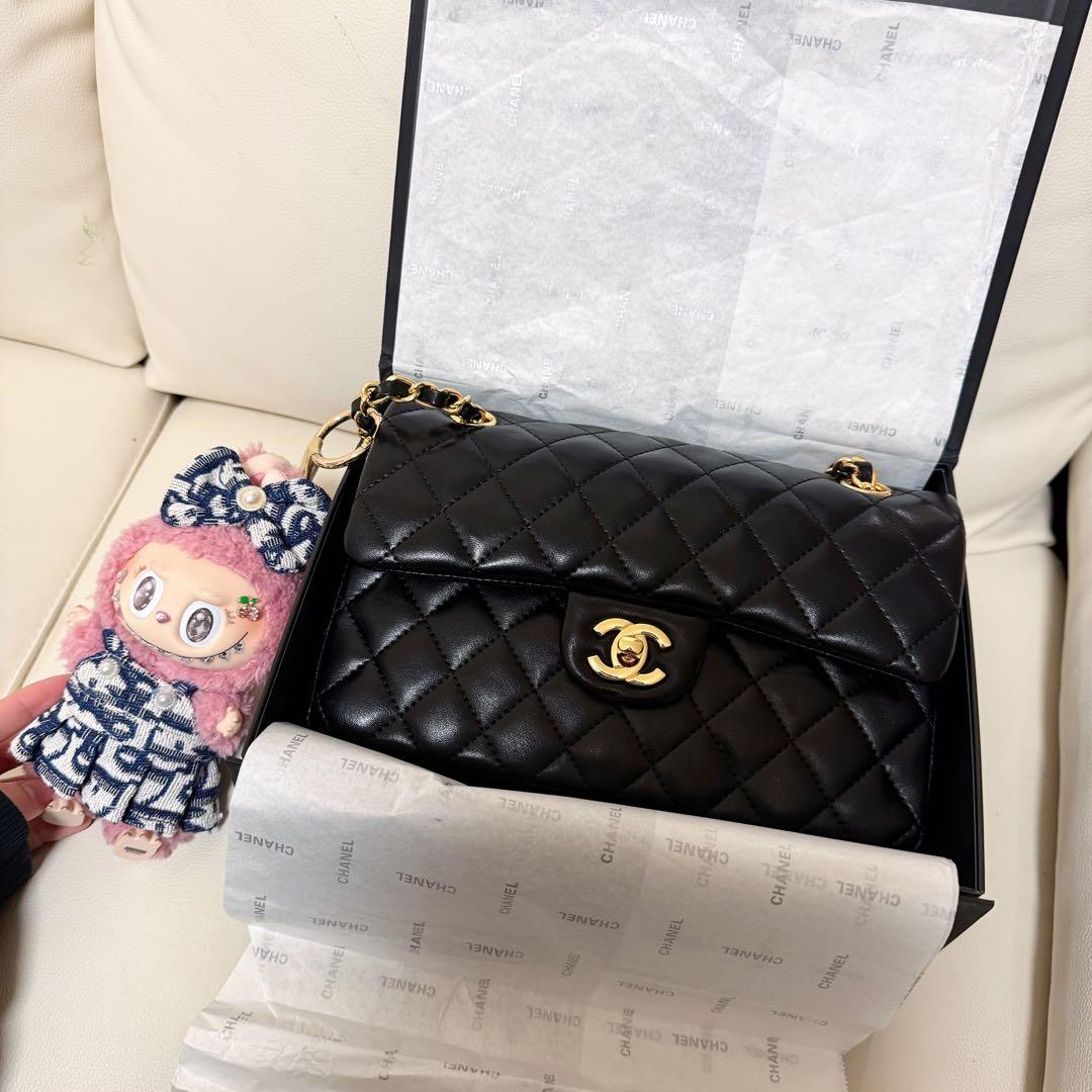マトラッセ　25センチ　ノベルティ CHANELマトラッセ25 ノベルティ 海外製 - メルカリ