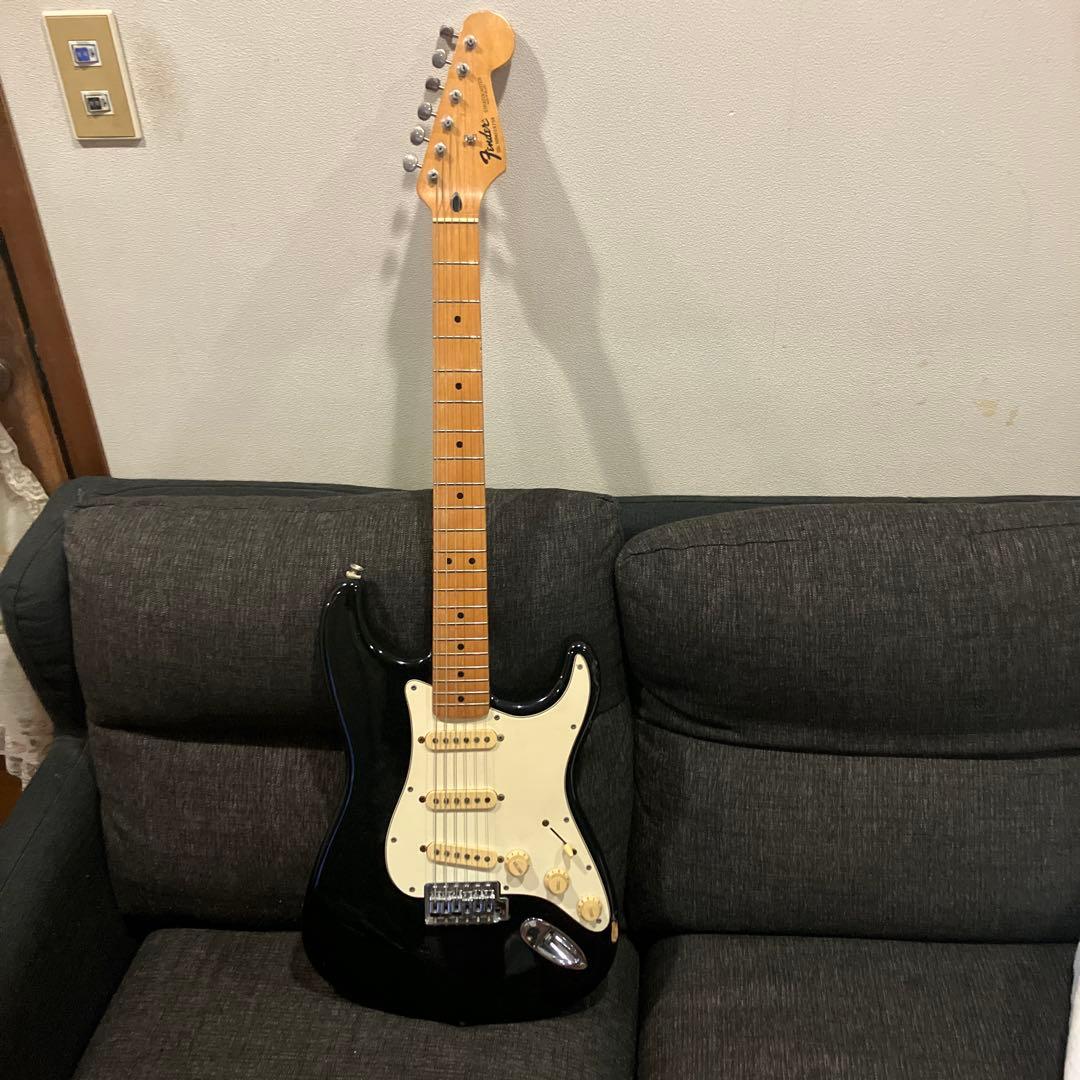 ギター Fender Stratocaster mexico 2006 Fender Standard Stratocaster Made in Mexico Midnight Wine W