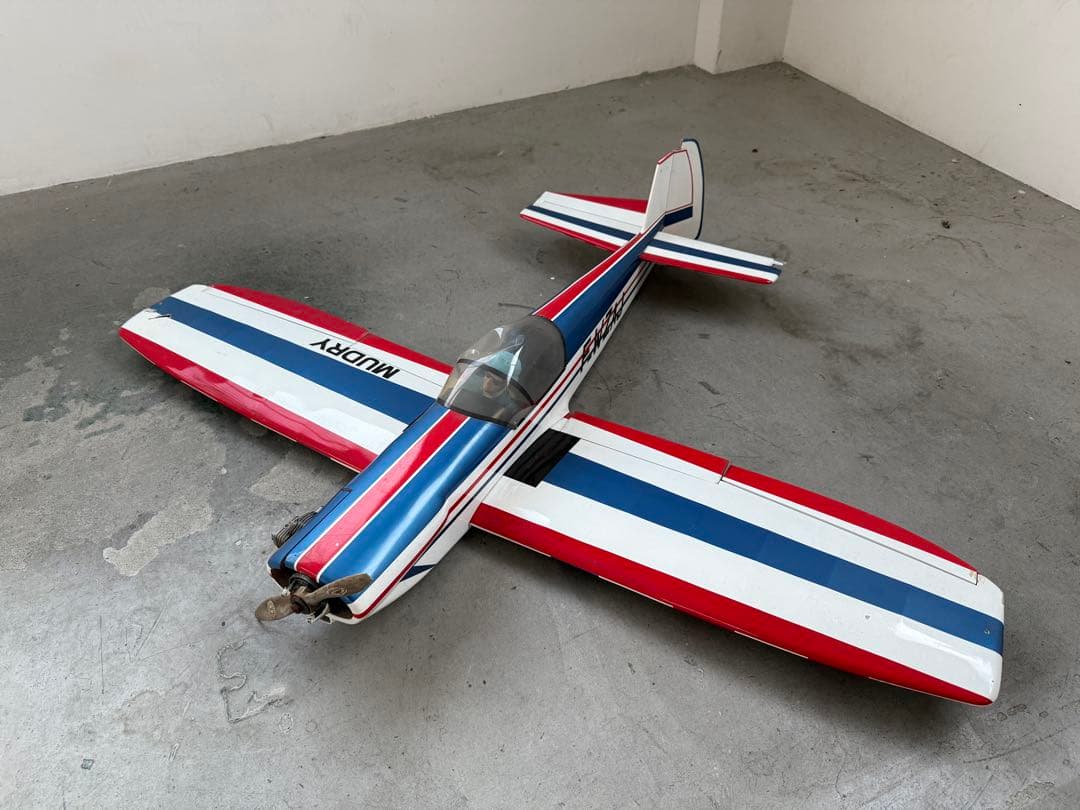 モーターグライダー RC飛行機 赤・青・白のストライプ Q.B.1800R OK模型 12170 バルサキット 電動グライダー PILOT ラジコン