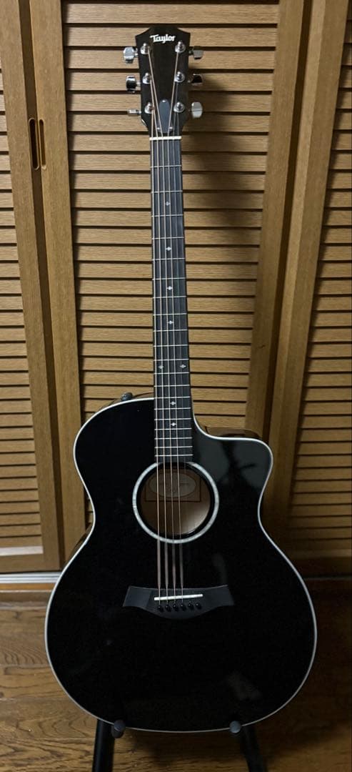 大幅追い値下げ！！『美品』Taylor 214ce DLX BLK　エレアコ Taylor 214ce DLX BLK【展示品入れ替え特価】（新品特価/送料無料