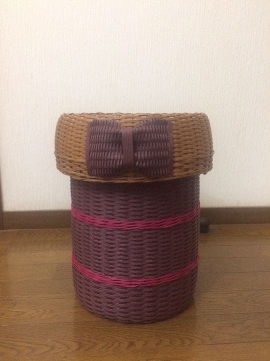 よーこ様 ゴミ箱完成品バスケット 楽天市場】アタで編まれた円錐形のシンプルなバスケット 直径約25cm 丸