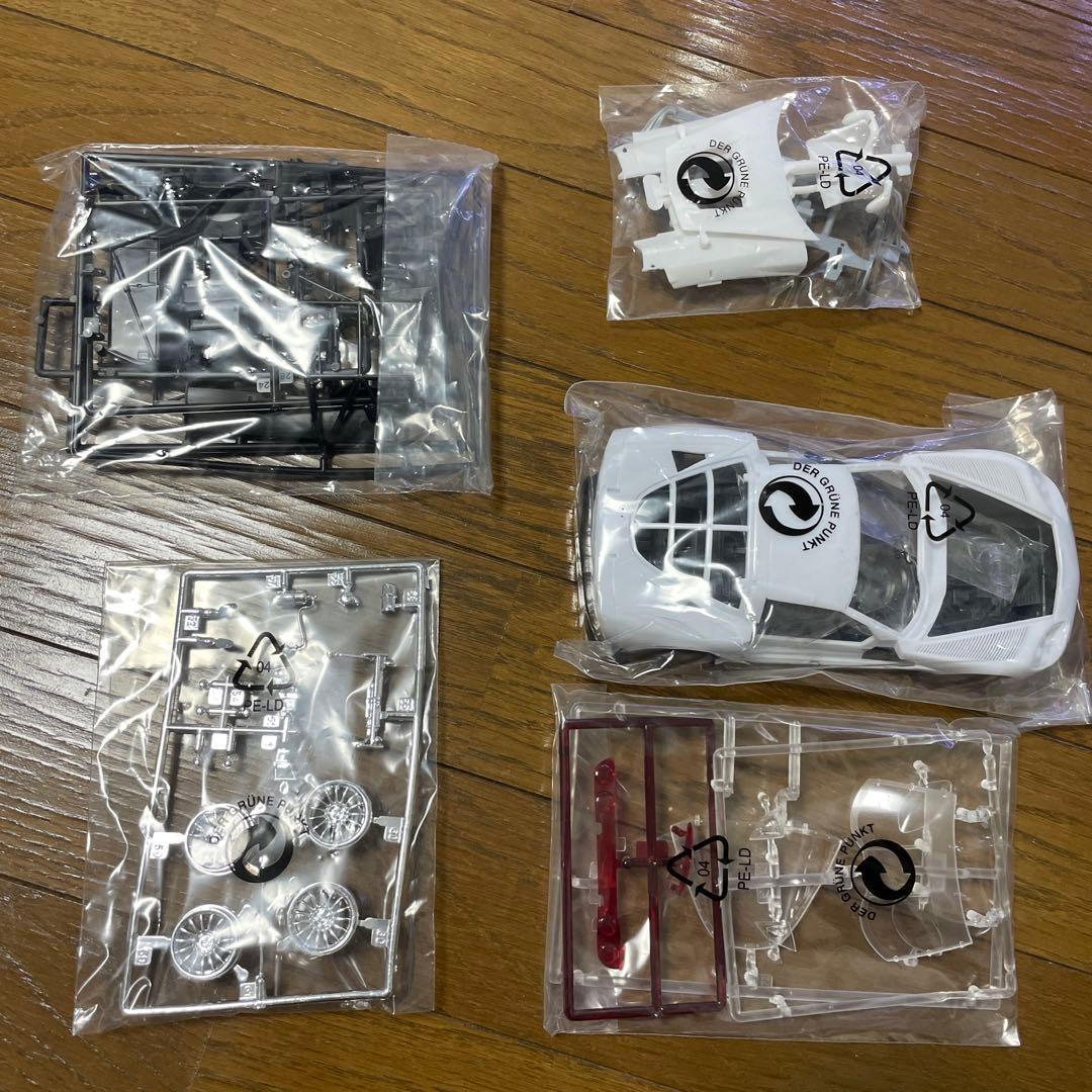Revell Corvette C6-R 1:25 2006 - メルカリ